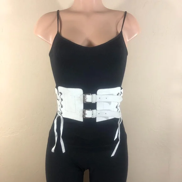 Artisan Corset Belt in White Suede Leather - Handmade in Indonesia Artisan Corset Belt in White Suede Leather - Handmade in  main image 2